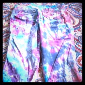 Tie-dyed capris size 5/6 Aeropostale